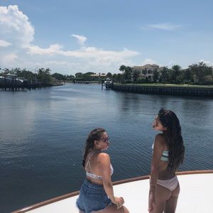 Meet your Posher, Shay